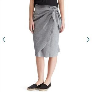 Chaps Grey and white striped tie/wrap skirt